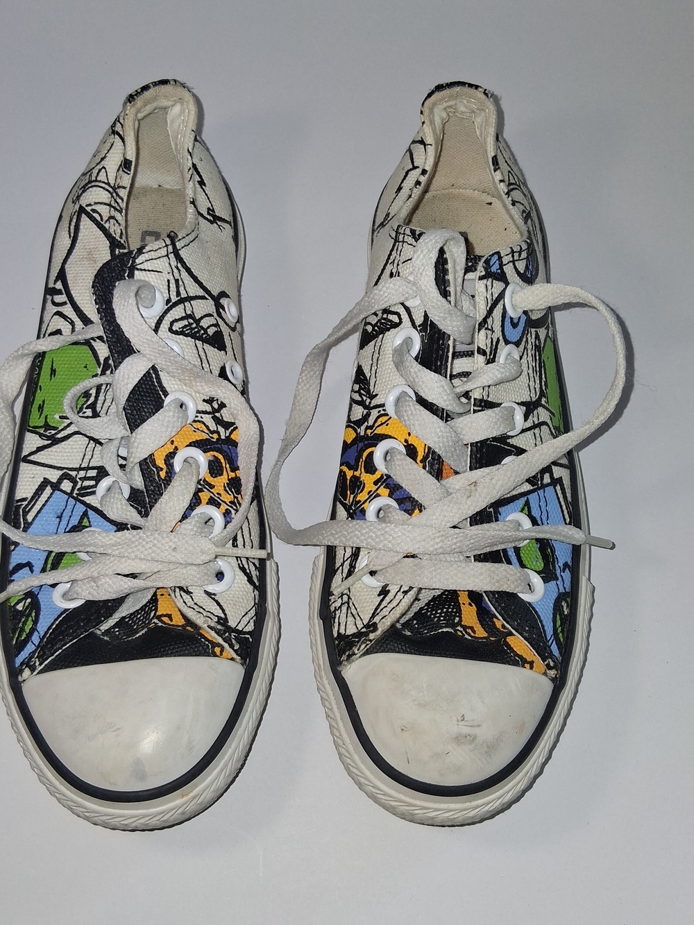 CONVERSE ALL STAR Canvas Sneakers in White with Graphics KidsYouth Size 4.5